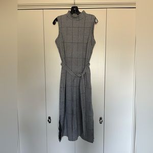 Banana Republic - Gray Dress - Size 10